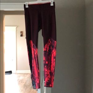 Under Armour pullover hoodie / legging set Size M